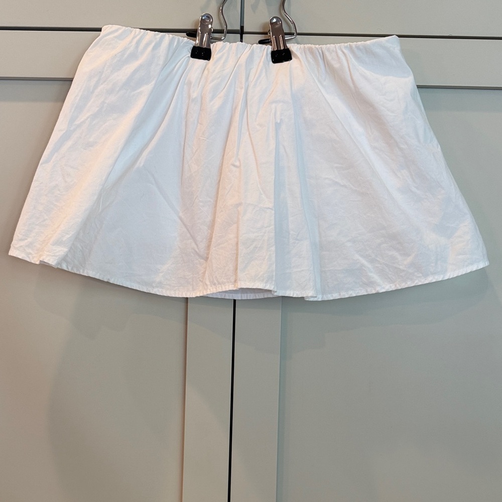 ARITZIA Babaton White strapless top